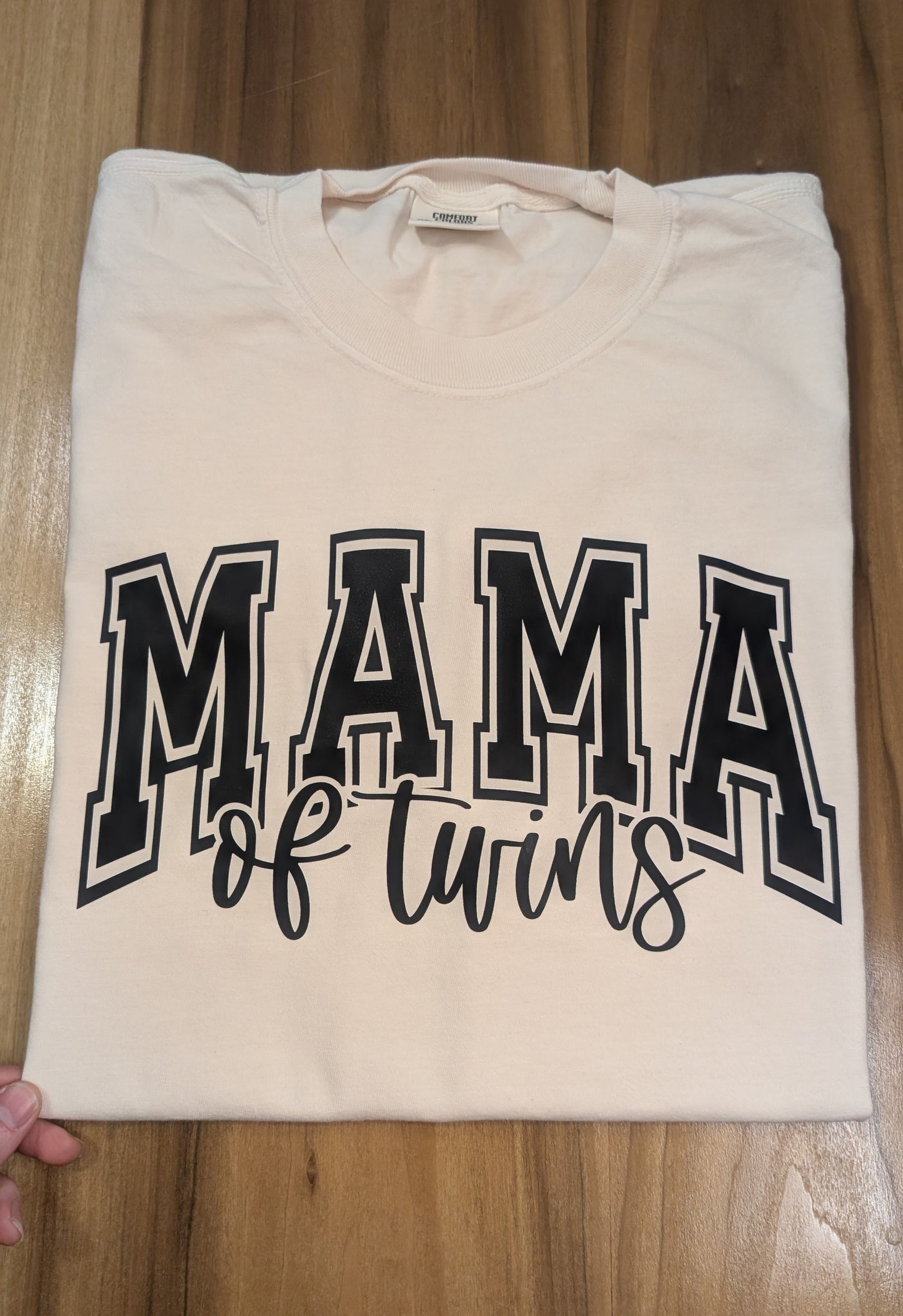 MAMA of twins T-shirt